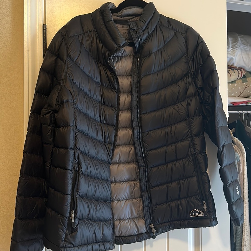 LL Bean Womens Ultralite 850 Down Jacket